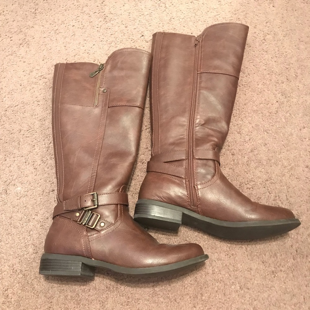 Guess boots